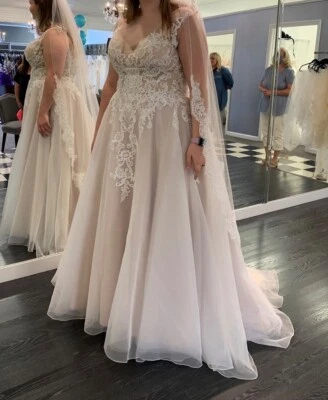 Casablanca Bridal Wedding Dress and veil, size 20, off white/nude - Image 1 of 4