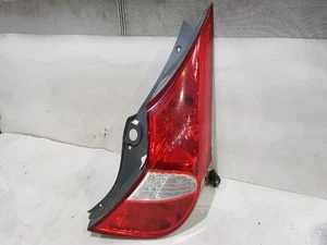 2011 Hyundai Accent Wit Rear,Right TailLight 92402 1R200 - Picture 1 of 4