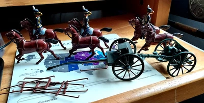 Equipo de artillería Royal Horse de Gran Bretaña con pistola y extremidad excelente fundición sólida años 90 Foto 1 de 4