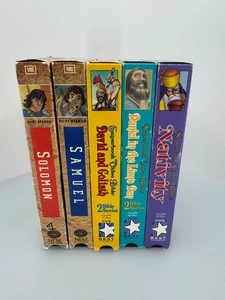 3 Superbook Video Bible And 2 Animated Stories VHS Lot - Foto 1 di 9