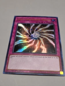 Yugioh Lichtgefangener Spiegel MAMA-DE096 Ultra Rare 1. Auflage Near Mint - Bild 1 von 4