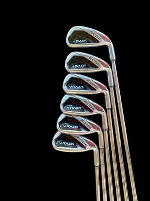 Callaway RAZR Edge Iron Set 5-PW RH Steel Uniflex Shafts Golf Pride Grips - Image 1 of 4