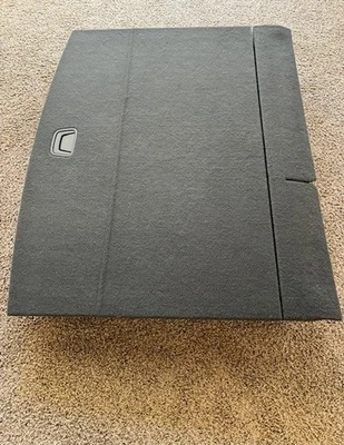 GMC Yukon XL 2021-2024 Chevy Suburban compartimento de carga trasero contenedor de almacenamiento con tapa Foto 1 de 4