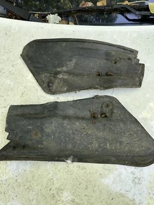 91 92 93 94 95 96 97 Toyota Previa Rear Wheel Well Bumper Covers Mud Flaps - Picture 1 of 2