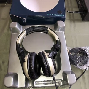 Teac (CT-H2000) Pro Grade Headphones - Picture 1 of 10