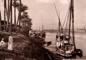 Egypte.Le Caire.Dhahabiyes au bord du Nil.Photoglob.Bateaux.Photo mécanique.1890 - Picture 1 of 1