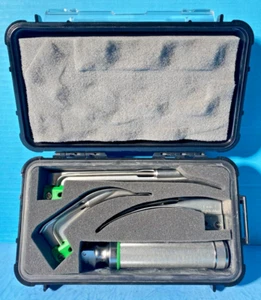 WELCH ALLYN FIBER OPTIC LARYNGOSCOPE KIT MIL5072 W/ 3 BLADES HARD CASE - Picture 1 of 7