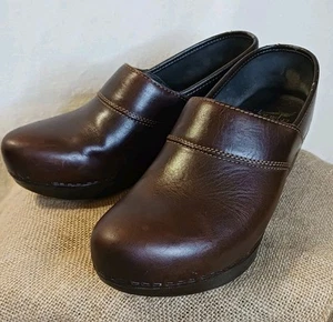 Zuecos Dansko Prima de cuero marrón talla 8,5 UE 39 excelente estado - Imagen 1 de 14