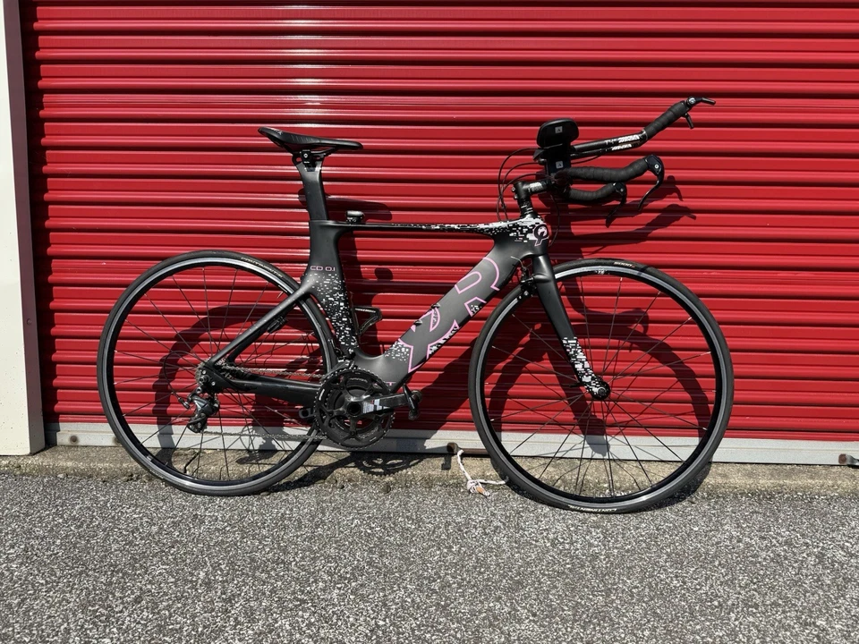 Quintana Roo CD 01 Women’s M/L Carbon Fiber Triathlon Bike  - Image 1 of 4