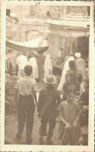 Túnez Gente étnica en el mercado RPPC B44 - Imagen 1 de 2