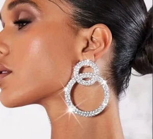 Hollow Circle Design Sexy Full Sparkling Rhinestone Decor Dangle Earrings - Picture 1 of 3