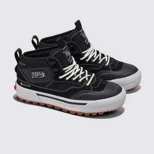VANS MTE Half Cab Gore-Tex Black White VN000CVMBA21 Gore Tex Vans High - Picture 1 of 5