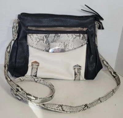 Bolsa tiracolo Nicole por Nicole Miller. Branco e preto com estampa de animais, como está - Imagem 1 de 4