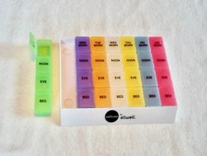 Weekly Pill Organizer 4 Times a Day Large Print With Case - Bild 1 von 1