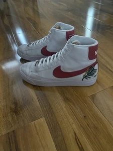 Women Nike Blazers Mid ‘77 Catechu Red / White Sneakers Size Uk 6 - Picture 1 of 10