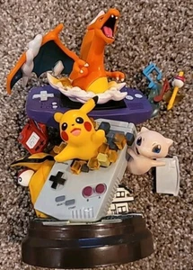 Pokemon Gameboy Charizard Pikachu Mew Statue Figure Toy Collectibles - Picture 1 of 4