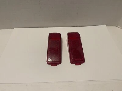 Par de luces de señalización laterales Jaguar XJS L824 traseras rojas Lucas L824 usadas Foto 1 de 4