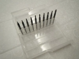 10 Stck. ADVANCED TOOL 1/8" Vollhartmetall gemischt Minituren Schaftfräser mit Koffer - Bild 1 von 3