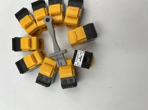 Módulo Jack Lof 50 Leviton 5G108-Ry5 Cat5e KeyConnect RJ45 amarillo sin caja - Imagen 1 de 2