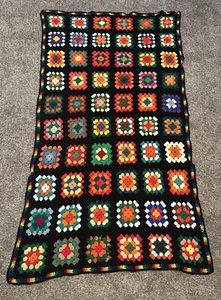 Handarbeit Granny Square gehäkelte afghanische Decke Regenbogen Vintage 74x40 Zwilling - Bild 1 von 10
