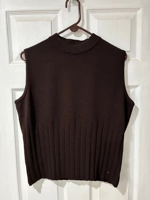 ST. JOHN SPORT BY MARIE GRIS TALLA GRANDE PUNTO MARRÓN OSCURO Foto 1 de 4