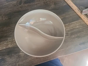 Vintage Melmac Dinnerware Brwn/Tan Divided Bowl Melamine 8315-8 7/8 Boonton MCM* - Picture 1 of 3