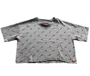 Camisa corta Coca Cola para mujer M roja gris logotipo estampado por todas partes - Imagen 1 de 8