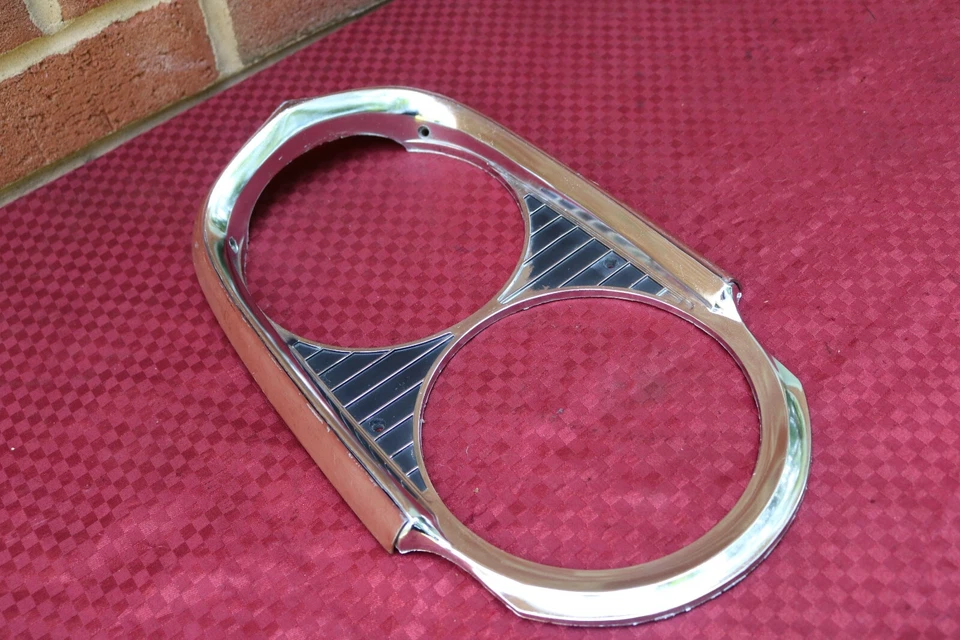 64 1964 Pontiac GP Grand Prix Nos LH y RH Faro Bisel 9774652 Foto 1 de 4