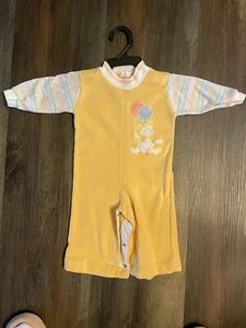 Vintage Health-Tex Yellow Overalls 12 months Bears With Balloons Snap Legs - Picture 1 of 4