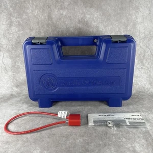 Smith and Wesson Blue w/ Padding OEM Medium Pistol Hard Case + Lock & Key - Bild 1 von 8