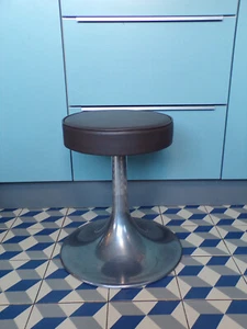 HOCKER FUSS TULPE 1970-80 - Metall - Skai braun - Vintage - 70er DESIGN - Bild 1 von 4