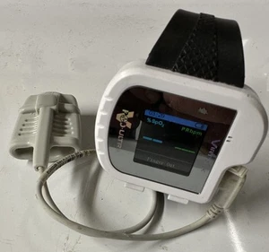 VirtuOx VPOD Ultra Pulse Oximeter (White) Wrist With Finger Probe Model:CMS50I - Picture 1 of 2