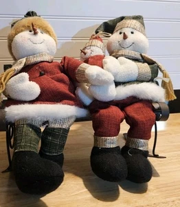 Vintage Schneemann Plüsch Familie sitzt auf Bank. - Bild 1 von 9
