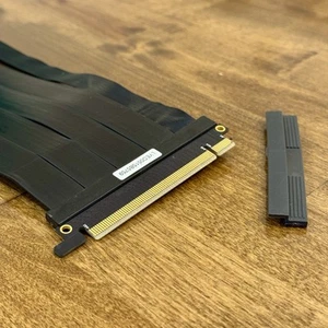 Câble élévateur Lian li PCIe 4.0 X16 500 mm / 50 cm - Photo 1/3
