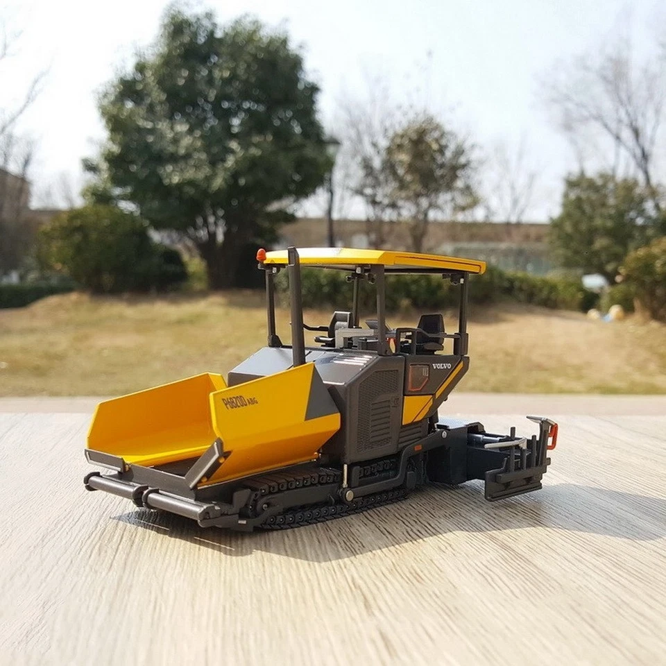 1/50 比例沃尔沃 P6820D 沥青铺路机压铸模型收藏玩具礼物新品 — 第 1/4 张图片