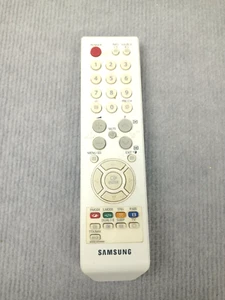 Genuine Samsung Remote Control AA63-01361A White Tested Working Clean Unit - Picture 1 of 10