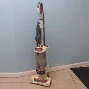 Shark NV501 Rotator Professional Upright Vacuum - Picture 1 of 7