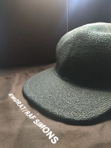 GORRA VIDAR de RAF SIMONS / KVADRAT - DISEÑO RARO artículo de coleccionistas - Imagen 1 de 10