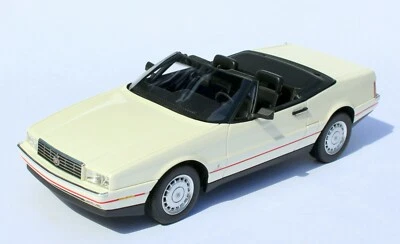 Automodello 1987-1992 Cadillac Allante 1:24 White with Black 2Tops COA LE - Image 1 of 4