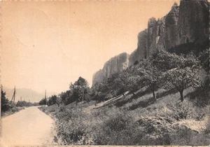 04 LES MEES - Picture 1 of 2