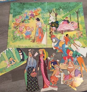 Whitman Baby Secret & Snow White and the Seven Dwarfs Paper Doll Book 1971 - Picture 1 of 6