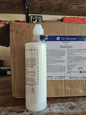 Ge SSG4600 UltraGlaze герметик на две части коаксиальный картридж, черный 12,8 жидк. унц. - Изображение 1 из 4