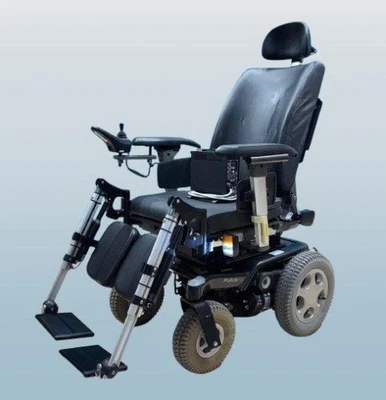 Handicare Puma 40 Electric Wheelchair • Electric Wheelchair • 6mph - Image 1 of 4