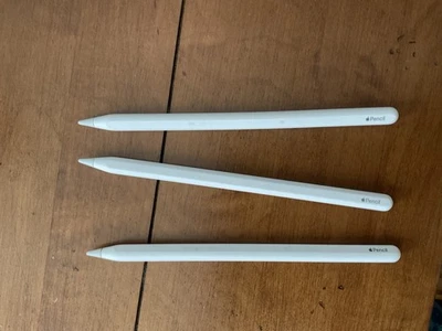 3 Apple Pencils Gen2. Auténtico trabajo perfecto sin daños Foto 1 de 2