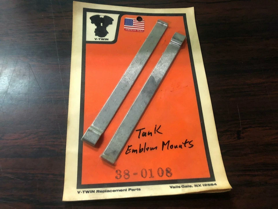 Montaje emblema tanque de gasolina cabeza de nudillo cabeza plana UL WL 1948-1950 tiras Foto 1 de 1