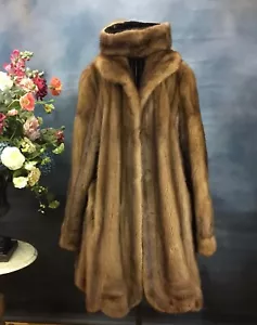 Beautiful, soft and light, Mink Coat Jacket SZ. L - Picture 1 of 14