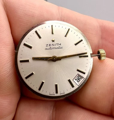 ZENITH AUTOMATIC MOVEMENT CALIBER 2562 PC IN WORKING CONDITION + DIAL + CROWN - Image 1 of 4