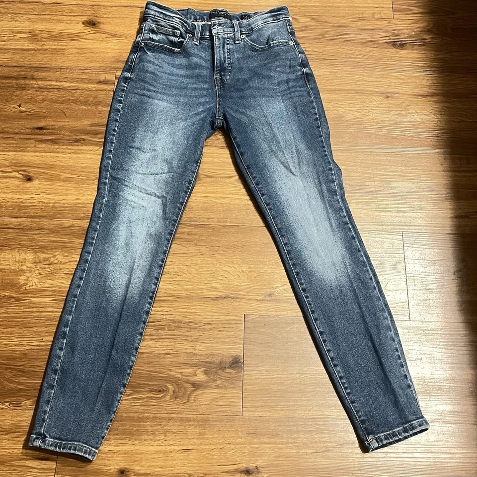 Lucky Brand Women's Jeans, Size 6/28, Regular Inseam, Blue - Image 1 of 4