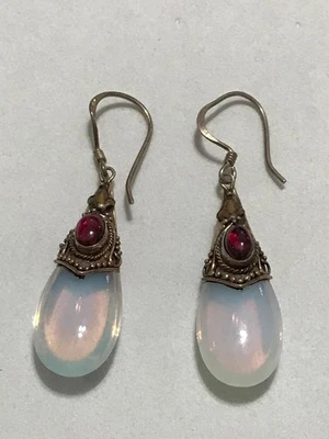 Vintage Beautiful Sterling Silver Marked 925 Moonstone Garnet Dangling Earrings - Image 1 of 4