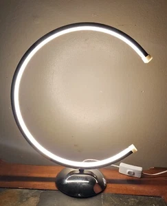 atmosphere cresent led lamp - Picture 1 of 5